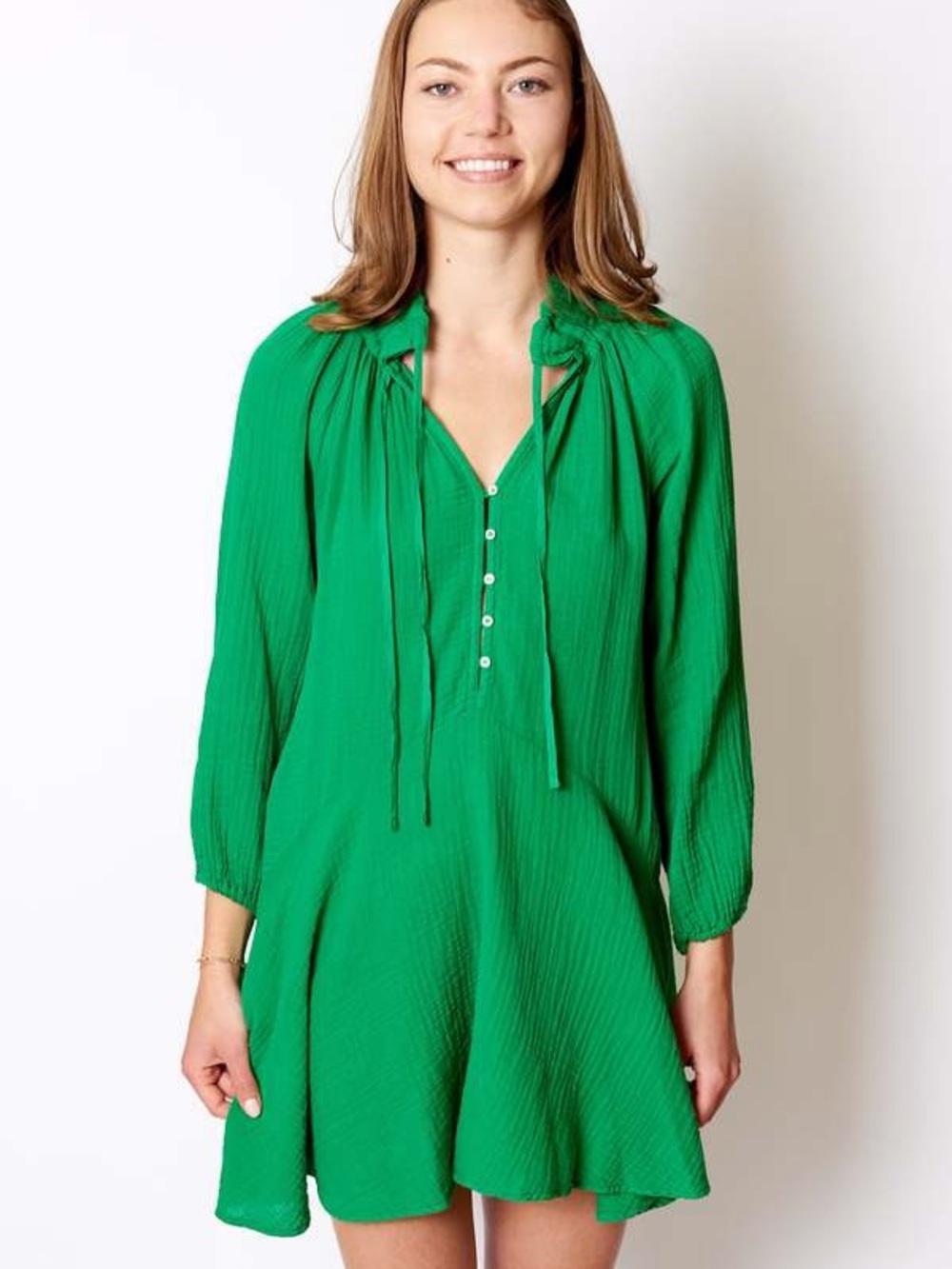 XiRENA Emerald Green Long-Sleeve V-Neck Tunic